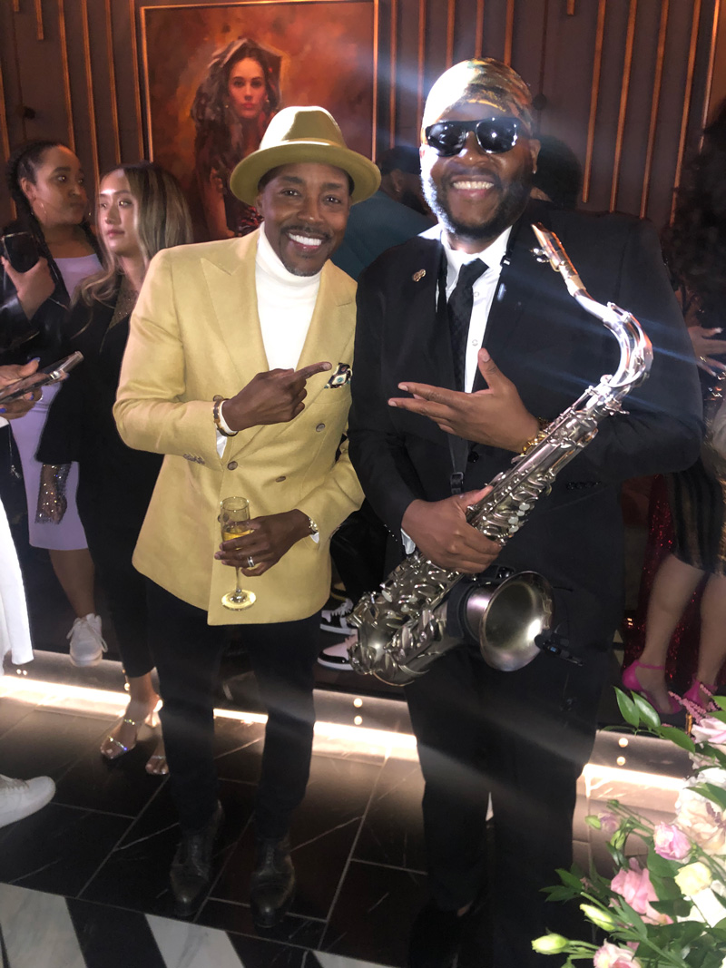 Use-for-Video-Gallery-hat